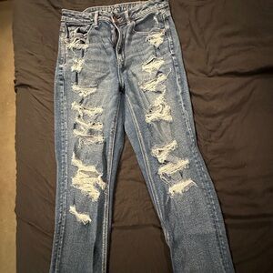 American Eagle distressed mom Jean sz 8 short